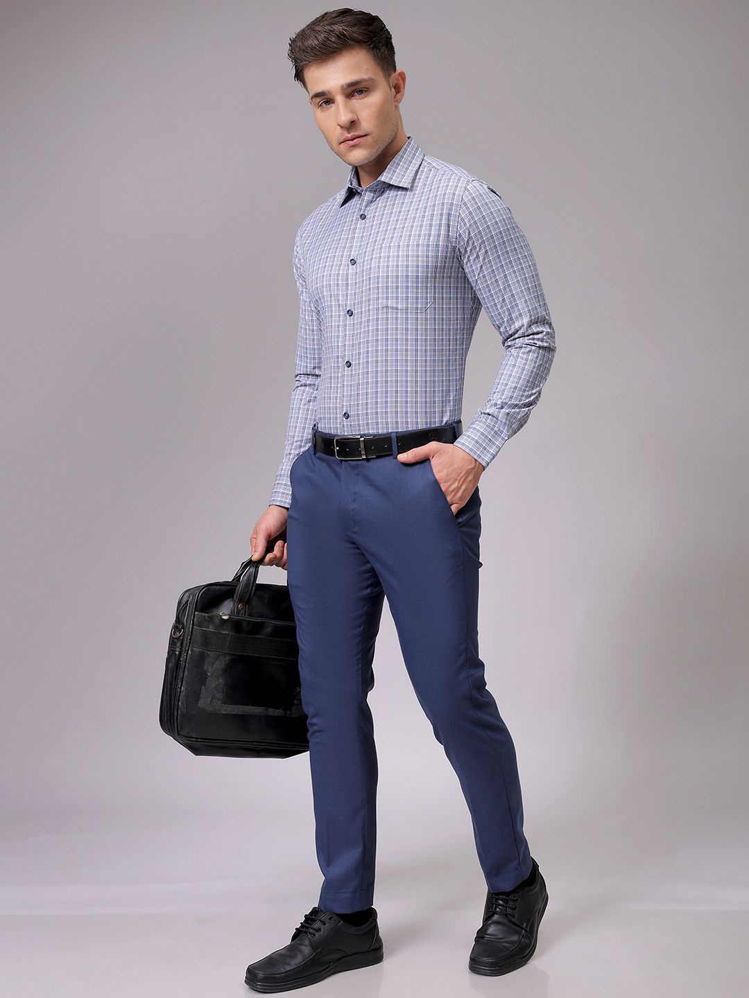 The Indian Garage Co. X Luxe Men Slim Fit Opaque Checked Formal Shirt