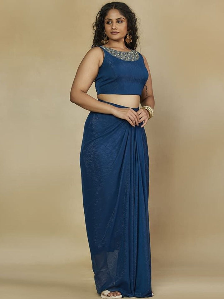 Set Crop Top Leher Bulat Bersulam Mamicha & Skirt