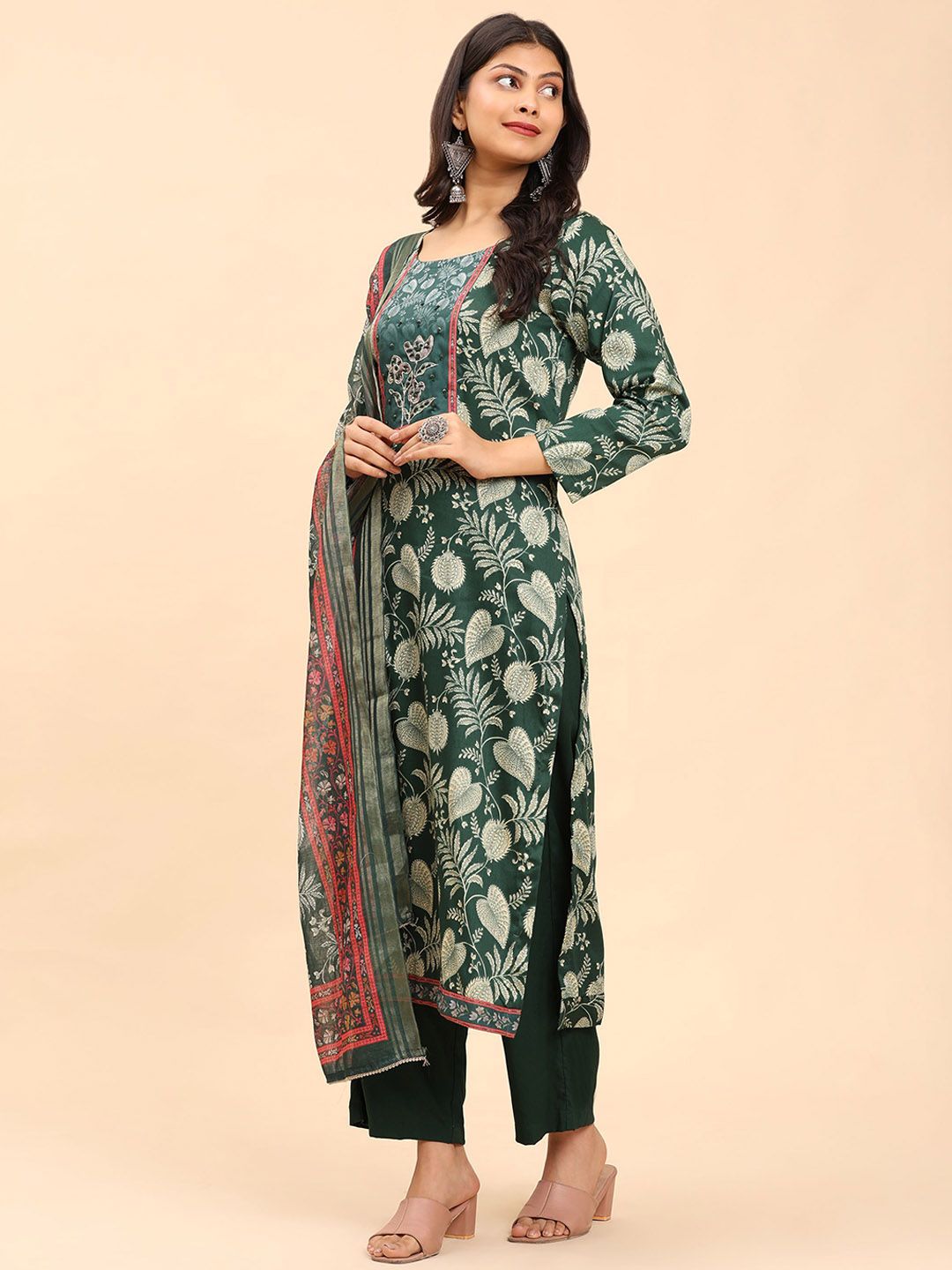 Mamicha Women Floral Printed Regular Pure Cotton Kurta with Palazzos & With Dupatta