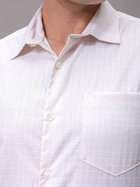 The Indian Garage Co. X Luxe Men Slim Fit Opaque Checked Formal Shirt
