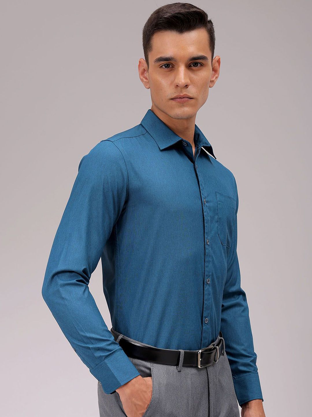 The Indian Garage Co. X Luxe Men Cutaway Collar Solid Slim Fit Formal Shirt