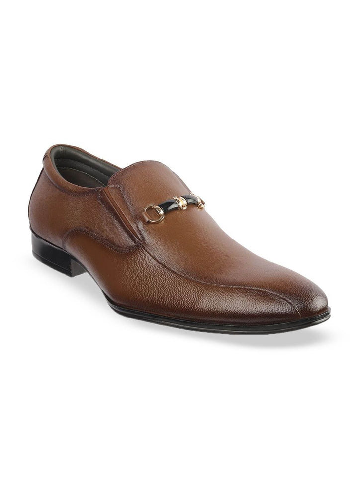 Metro Men Leather Formal Textured Loafers Shoes