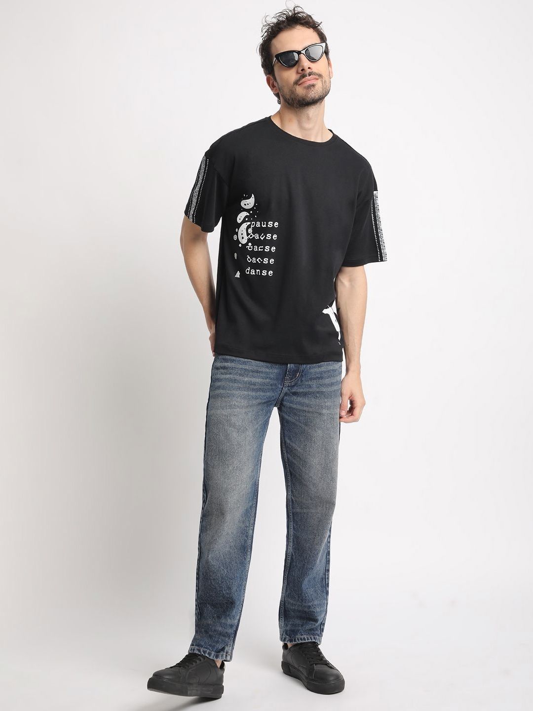 Bene Kleed Men Graphic Printed Round Neck Cotton Oversized T-shirt