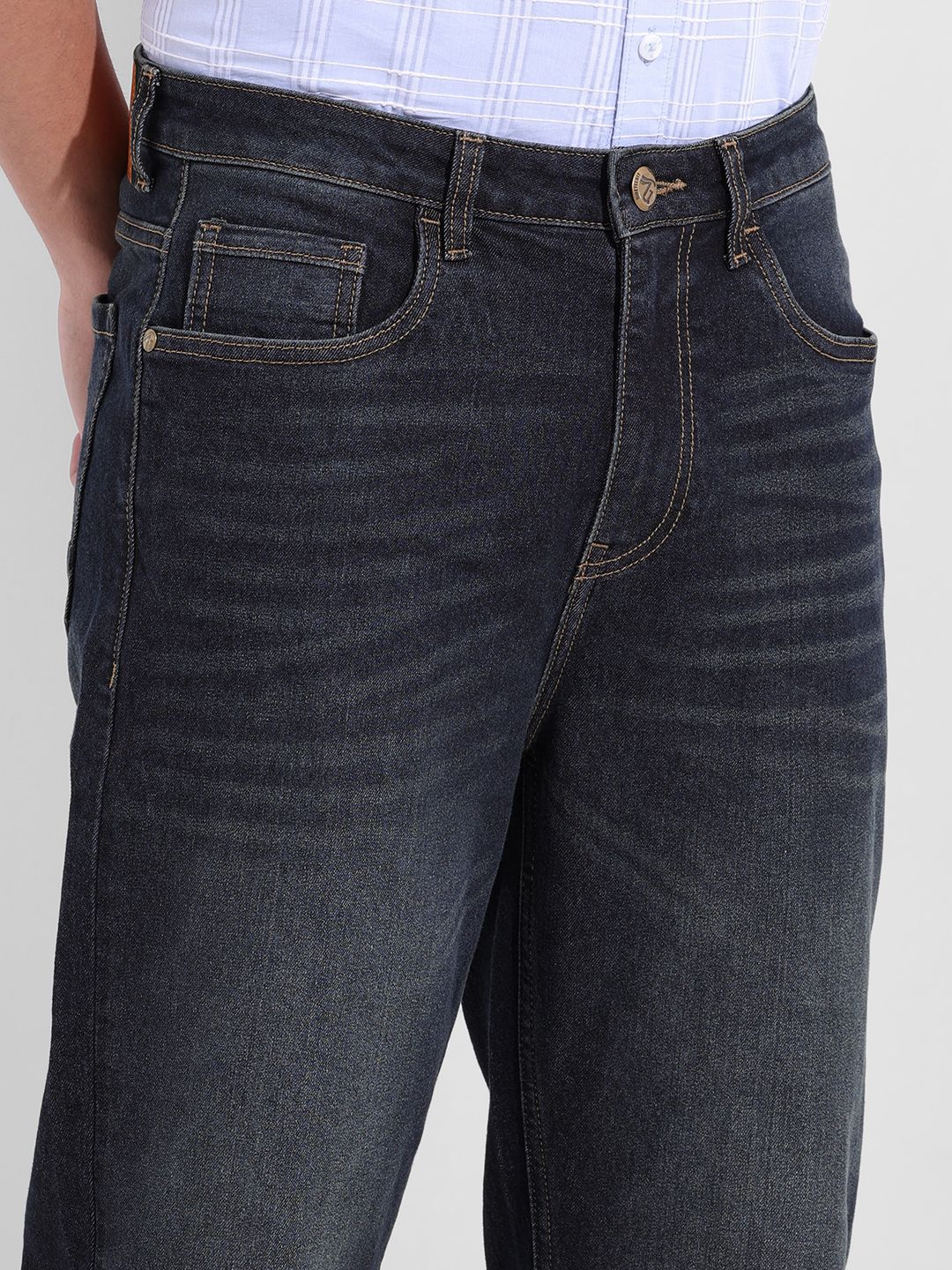 The Indian Garage Co Men Slim Fit Mid-Rise Heavy Fade Jeans