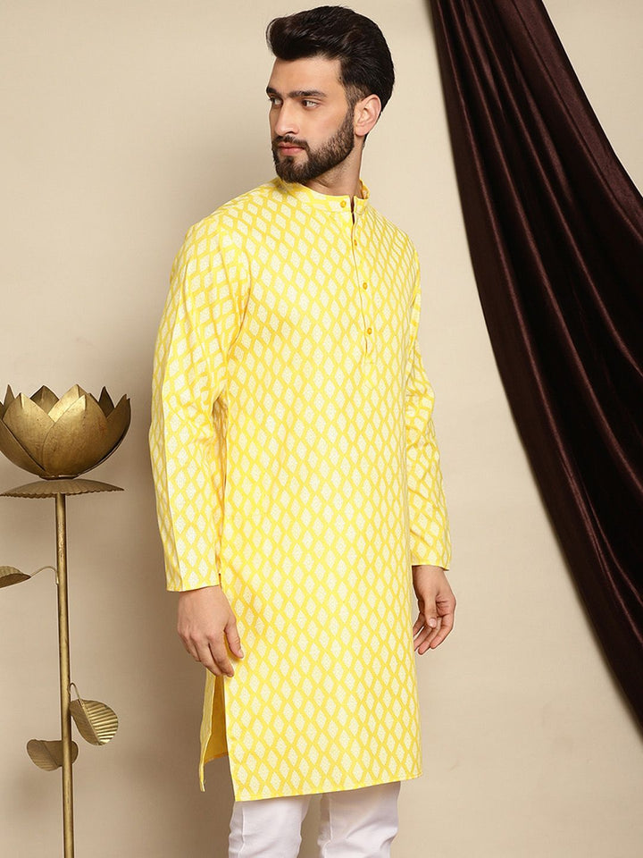 Anouk Motif Etnik Kuning Bercetak Kolar Selat Kurta
