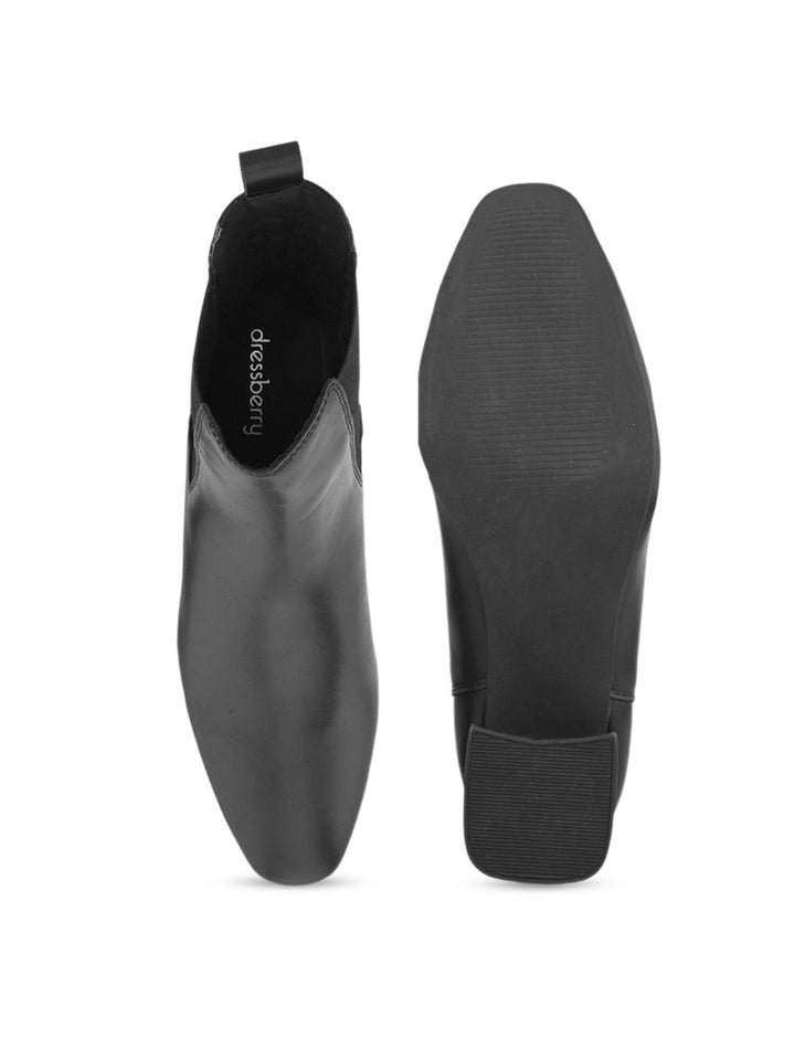 DressBerry Women Block-Heeled Chelsea Boots
