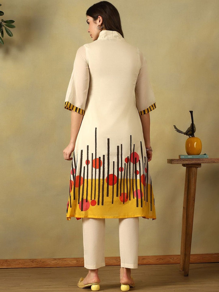 Mamicha Women Printed Regular Pure Cotton Kurta with Trousers
