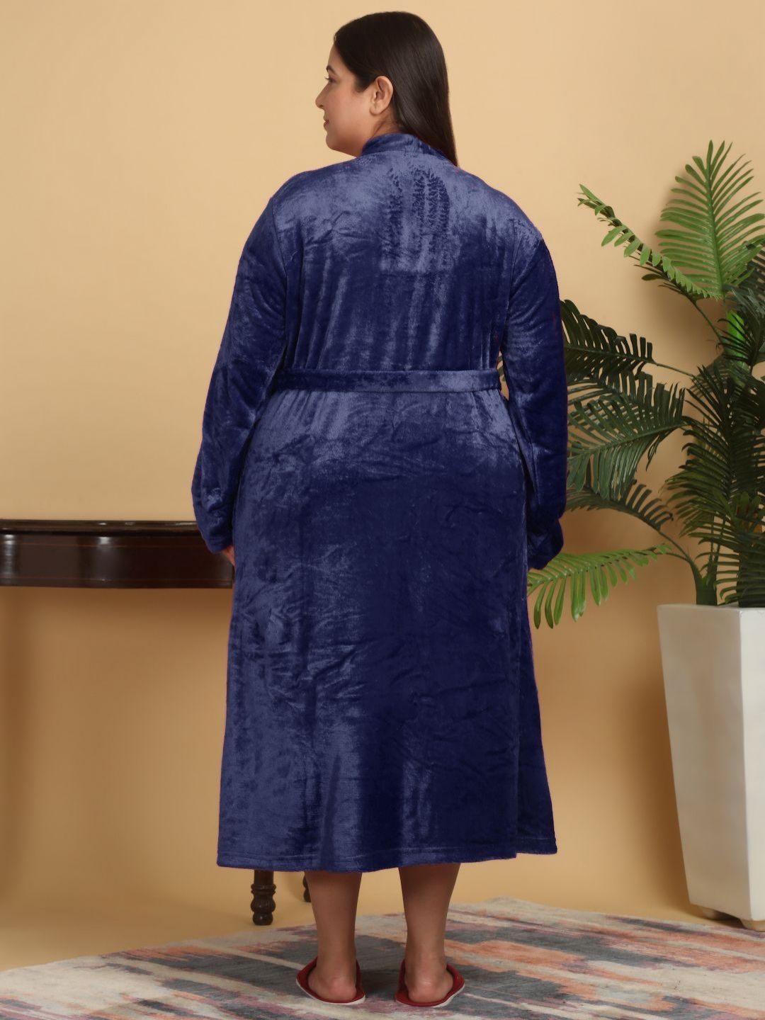 KLOTTHE Women Plus Size Woollen Bath Robe With Belt