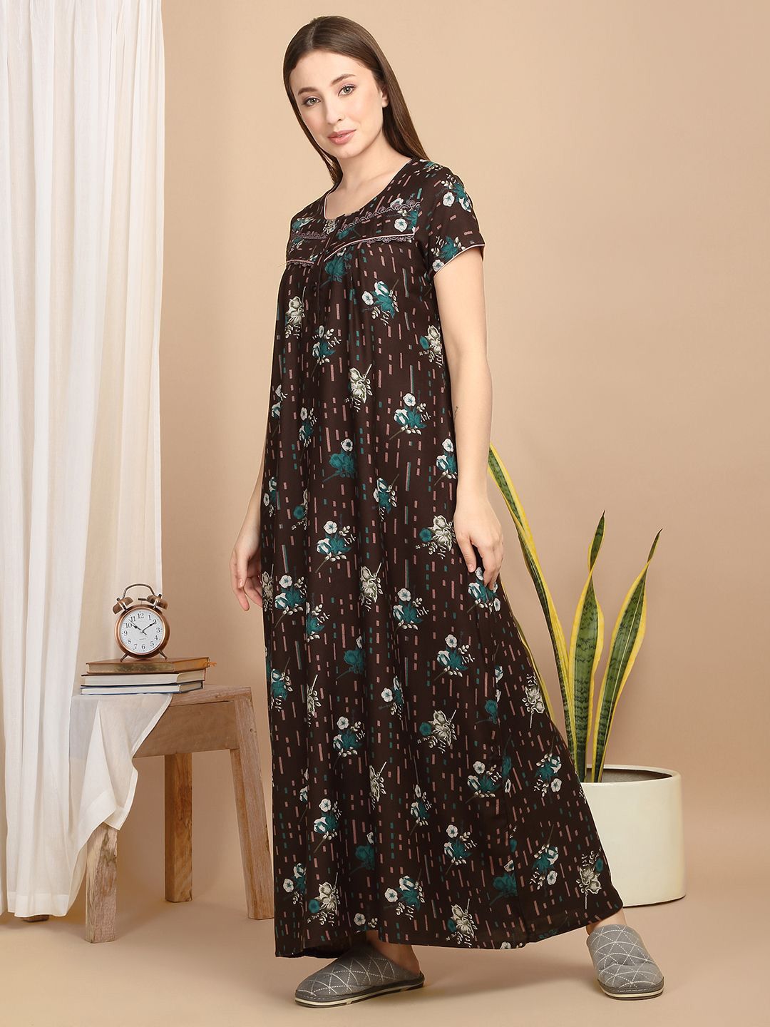 Sweet Dreams Women Printed Pure Cotton Maxi Nightdress