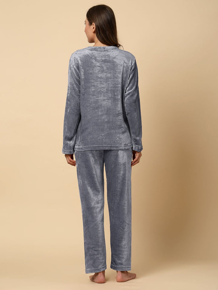 KLOTTHE Women Solid Woolen Night Suit
