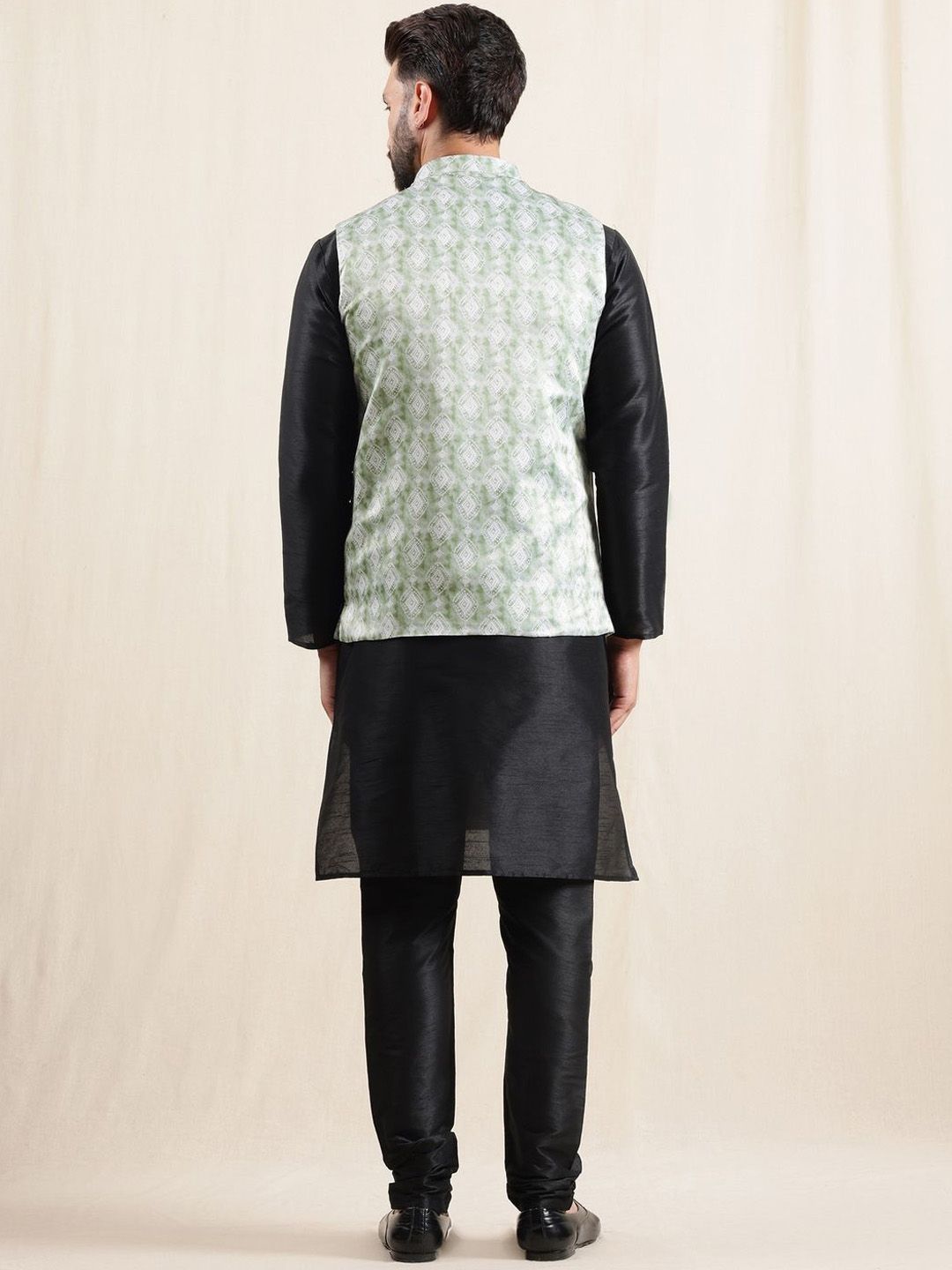 Anouk Mandarin Collar Straight Kurta With Pyjamas & Nehru Jacket