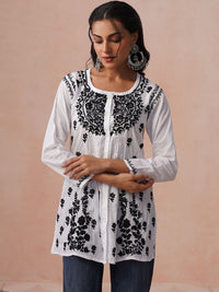 House of Chikankari Women Embroidered Chikankari Kurta