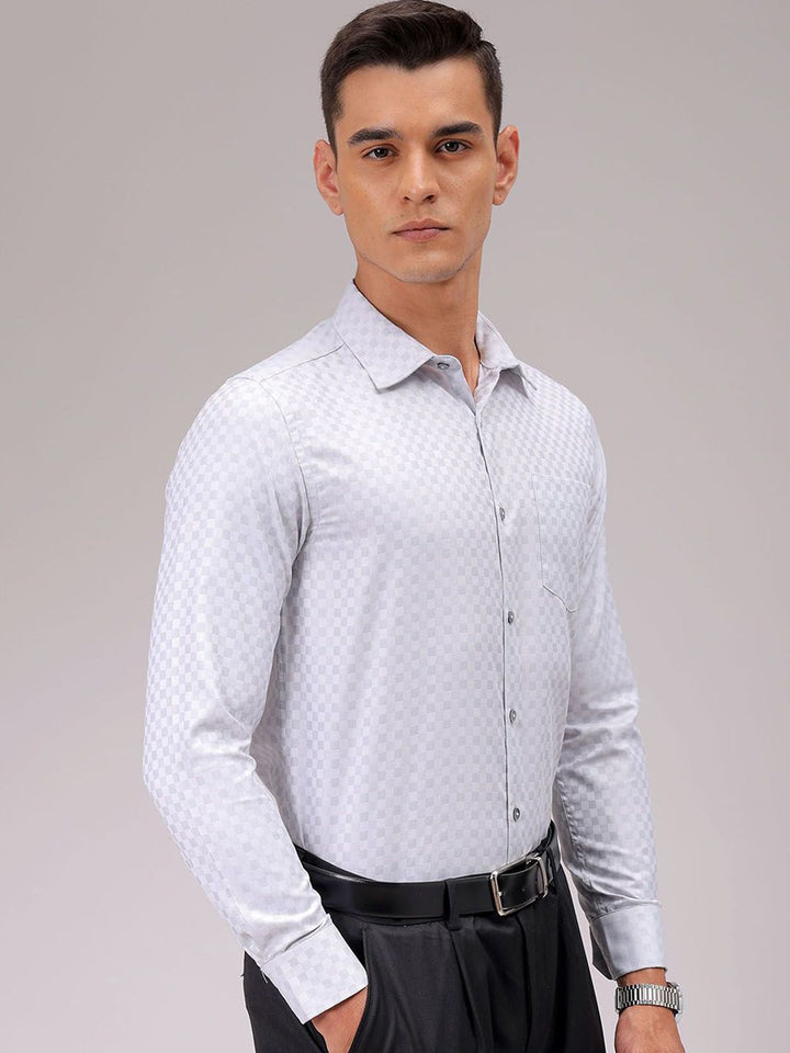 The Indian Garage Co. X Luxe Men Cutaway Collar Checked Slim Fit Formal Shirt