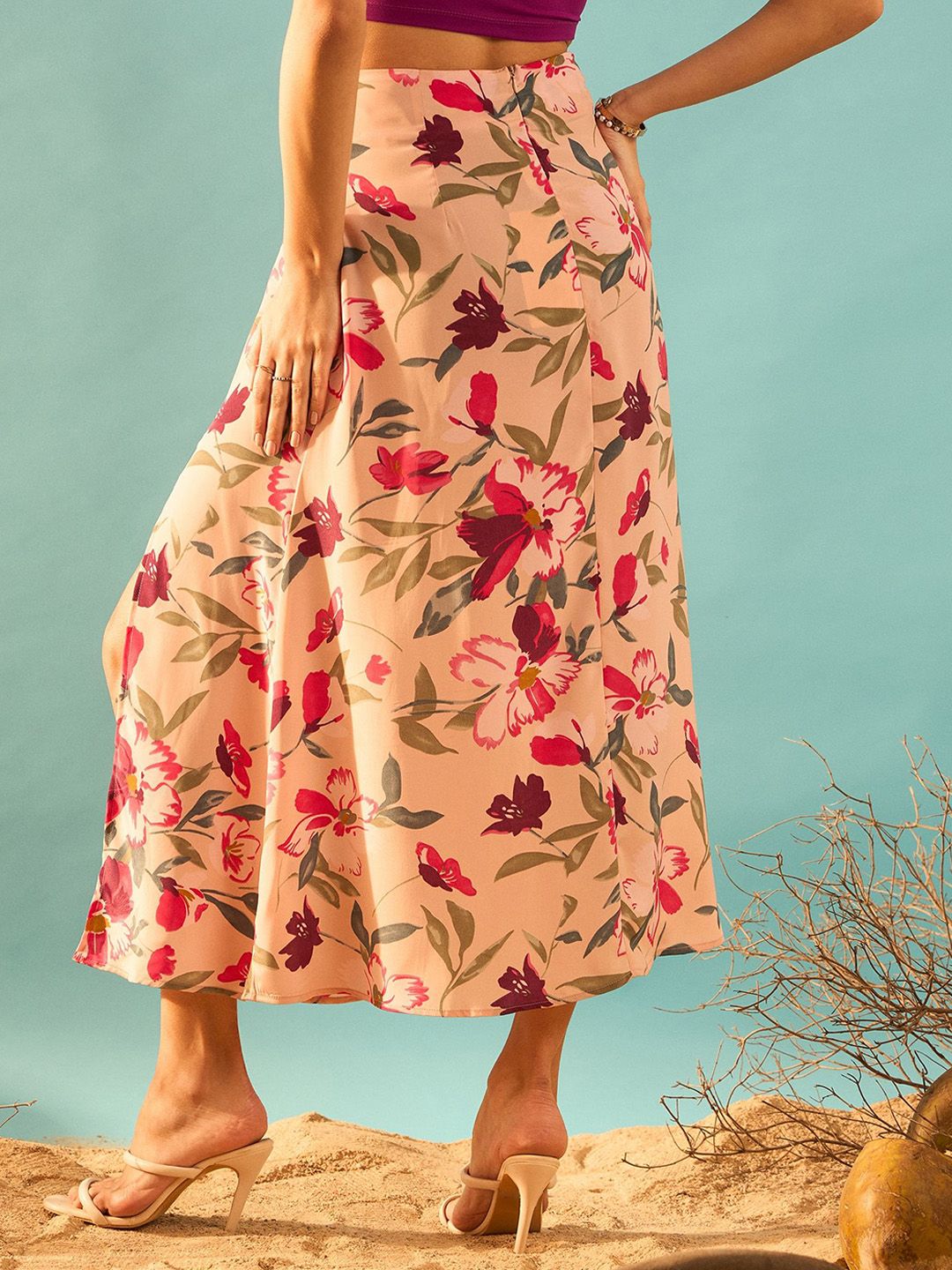 Berrylush Floral Printed High Rise A-Line Midi Skirt