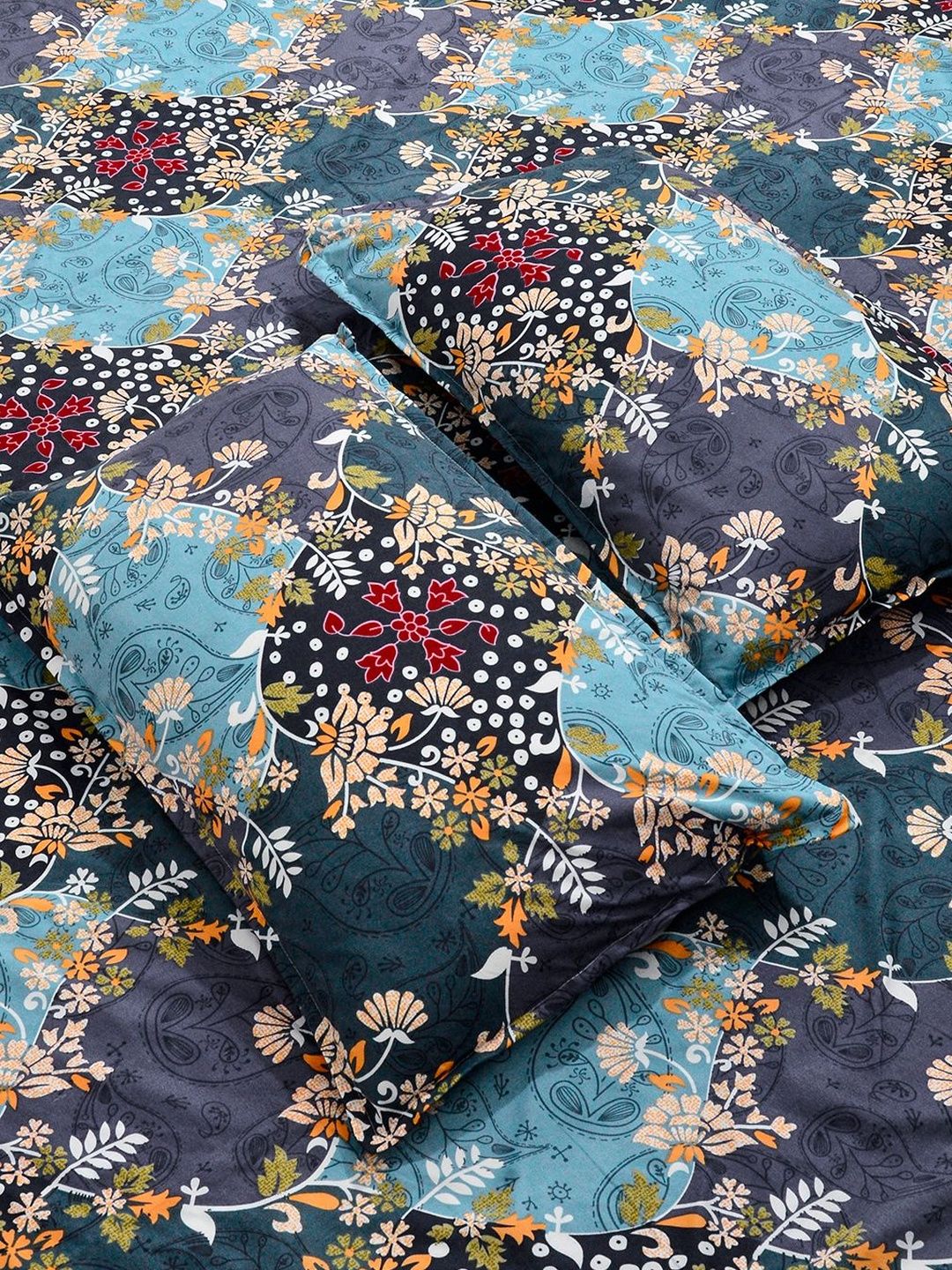 KLOTTHE Blue & White Printed 300 TC Double Bedsheet With 2 Pillow Covers- 2.5 m x 2.25 m