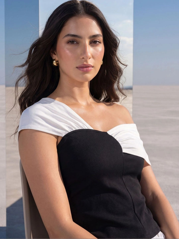 Mamicha Colourblocked Off-Shoulder Twisted Top