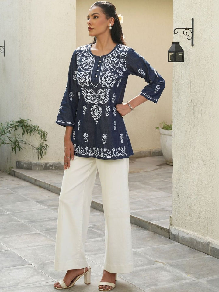 House of Chikankari Women Chikankari Kurta
