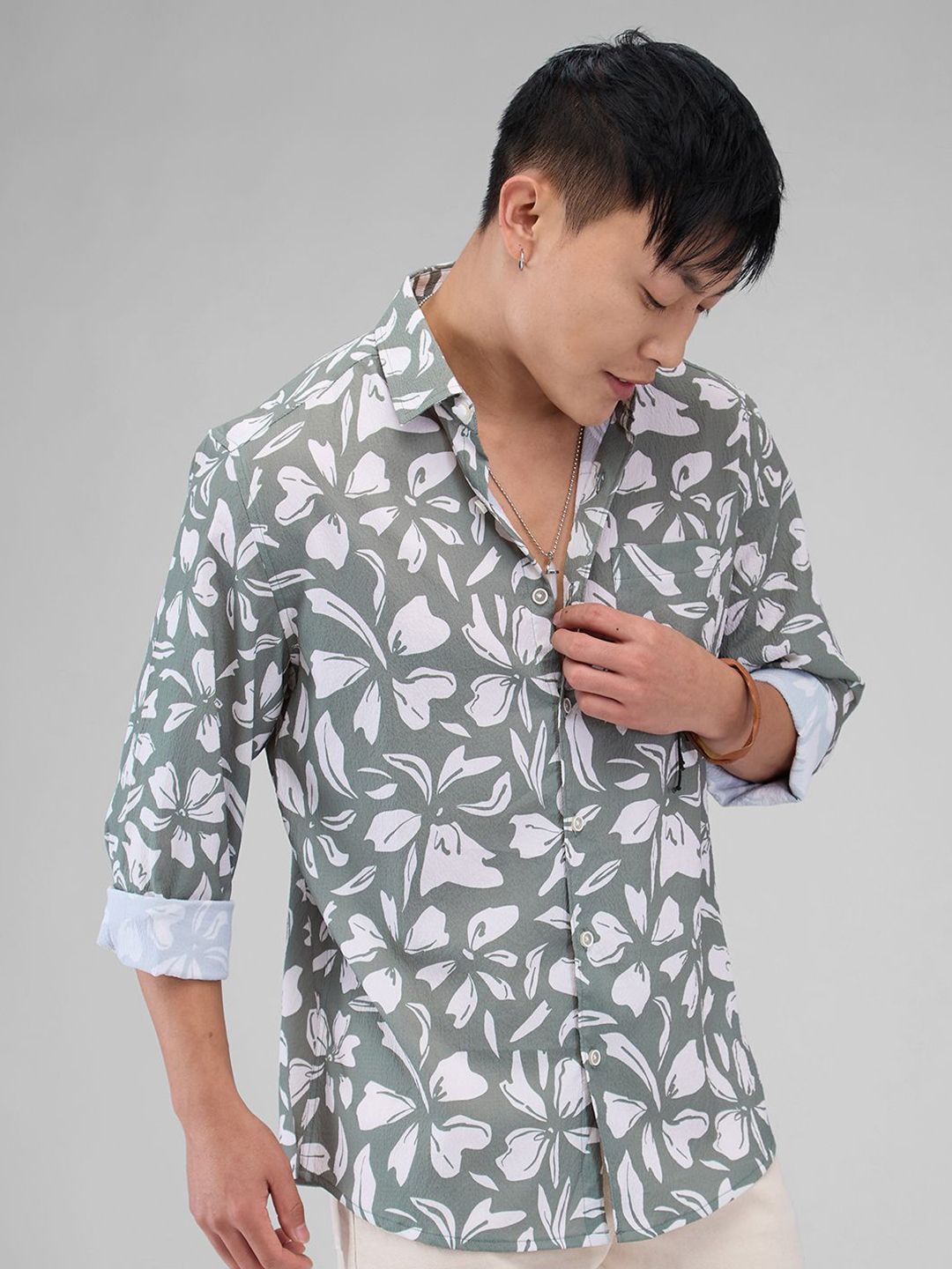 VASTRADO Men Classic Cutaway Collar Floral Printed Slim Fit Casual Shirt