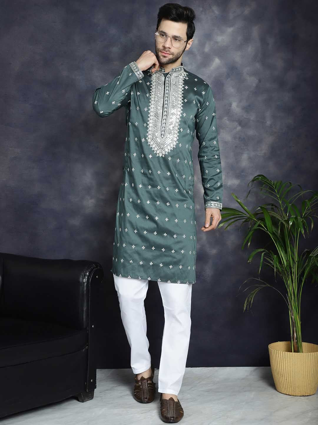 Jompers Ethnic Motifs Embroidered Mandarin Collar Sequinned Straight Kurta With Pyjama