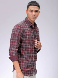 The Indian Garage Co Men Slim Fit Opaque Checked Casual Shirt