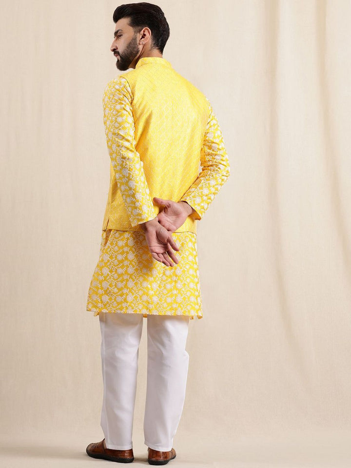 Anouk Lelaki Motif Etnik Bersulam Kurta dengan Piyama