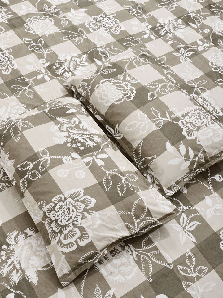 KLOTTHE Beige & White Printed 300 TC Double Bedsheet With 2 Pillow Covers- 2.5 m x 2.25 m