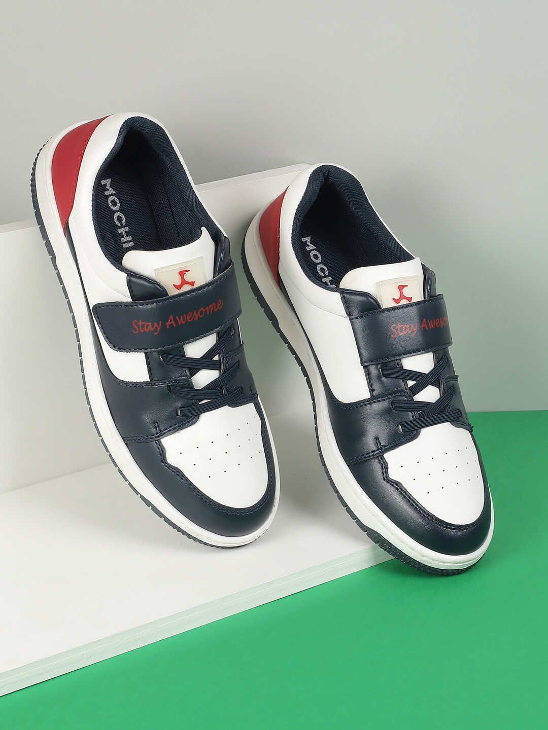 Mochi Men Colourblocked Sneakers