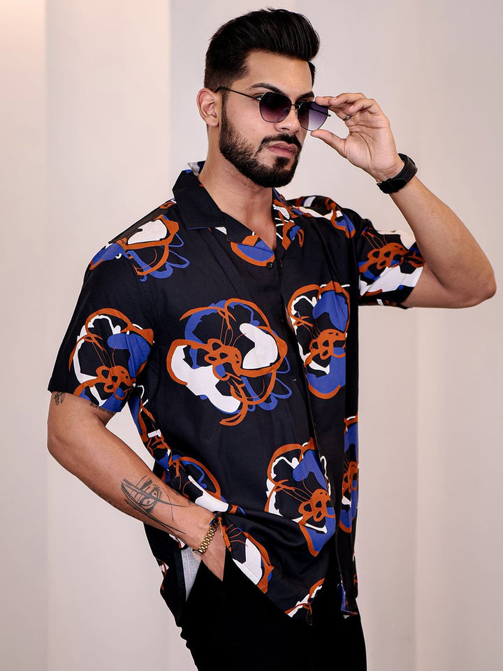 Eszett Graphic Printed Spread Collar Lengan Pendek Baju Kasual Fit Biasa