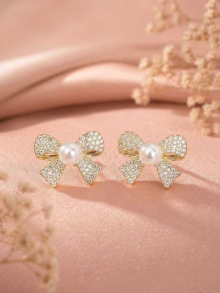 VOGUE PANASH Quirky Studs Earrings