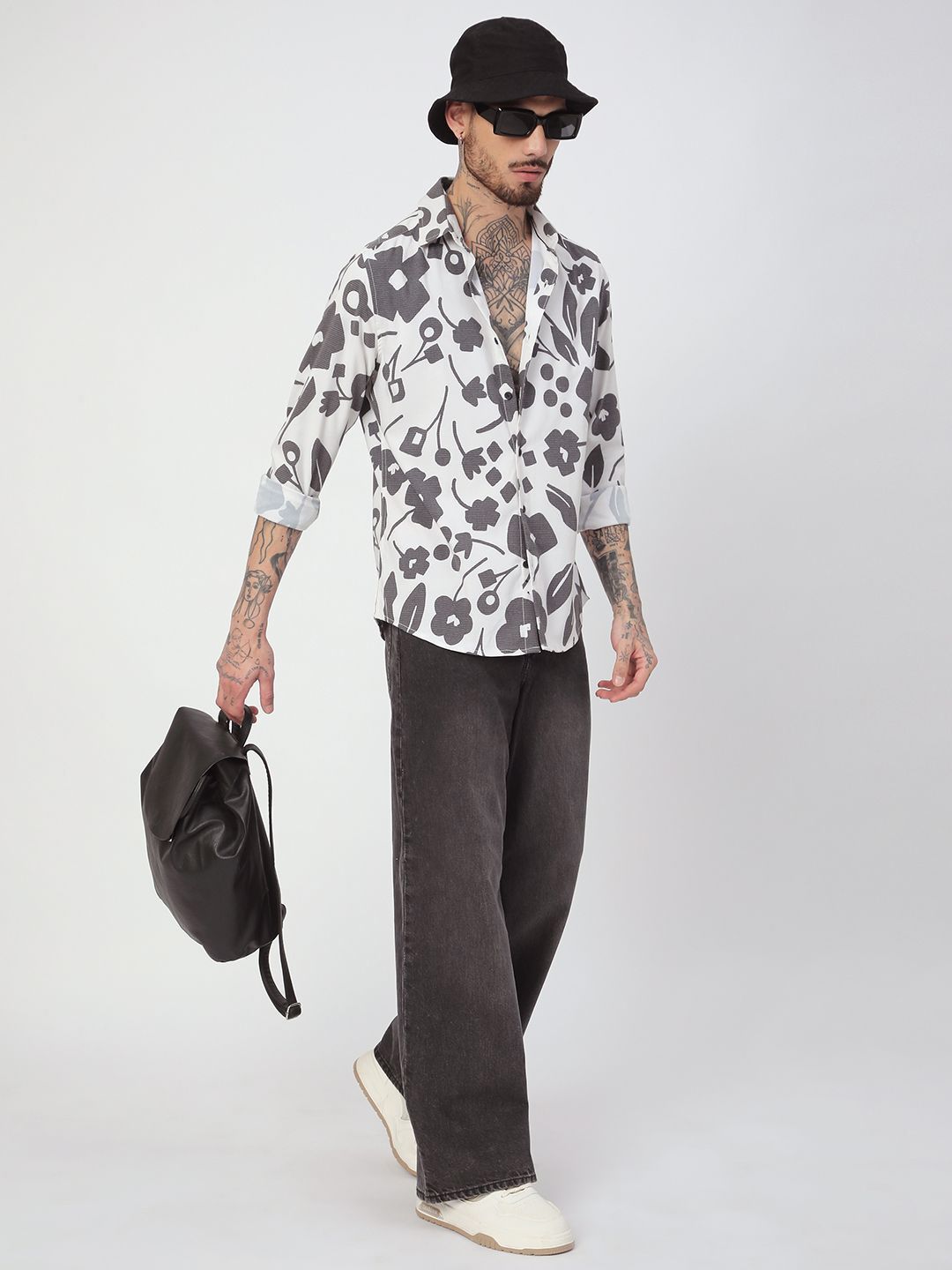 VASTRADO Men Classic Fit Spread Collar Floral Printed Casual Shirt