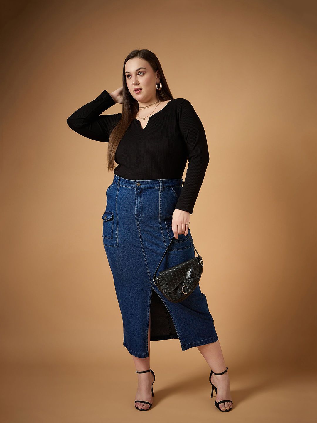 SASSAFRAS Curve Sweetheart Neck Top