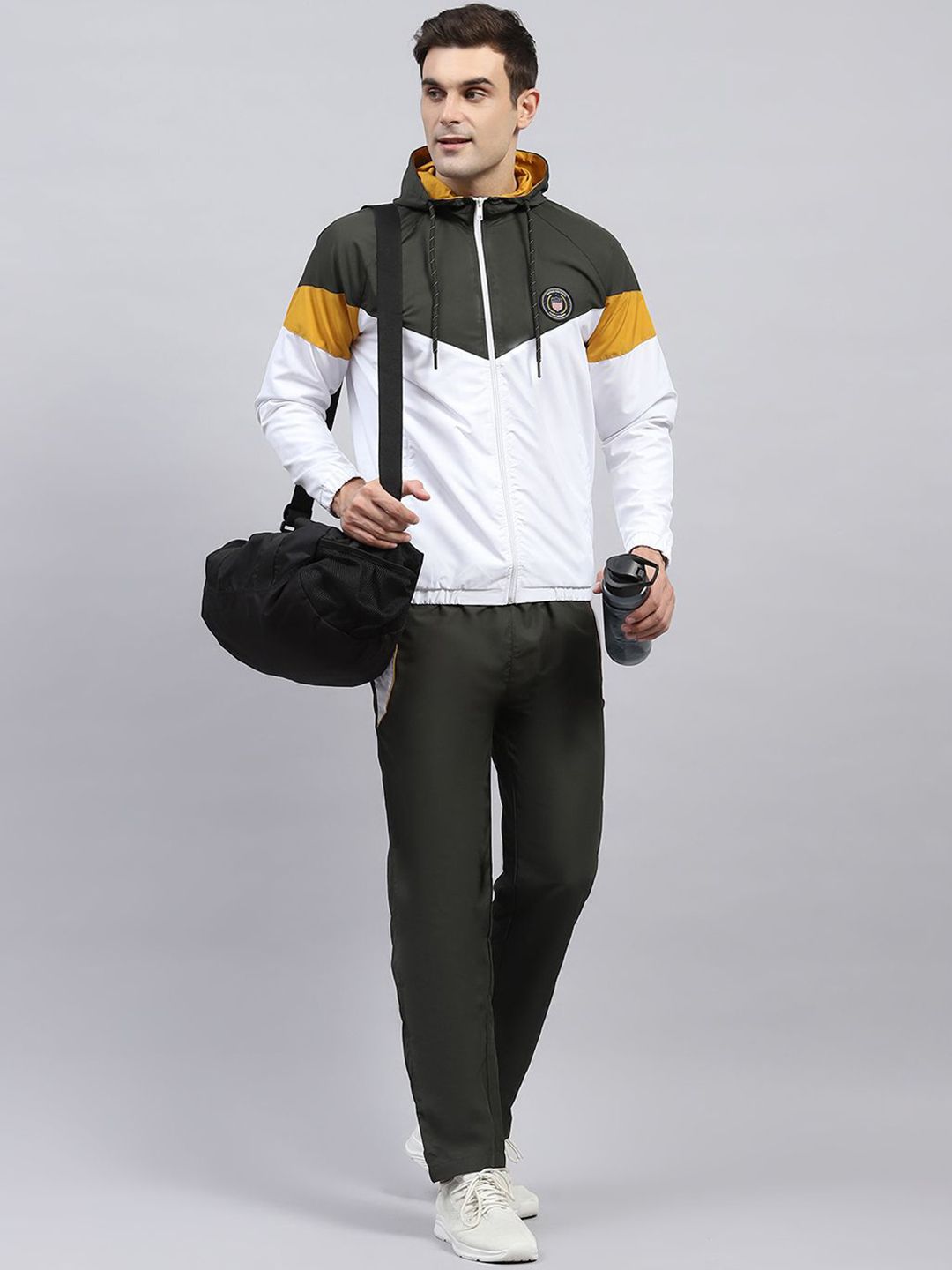 Monte Carlo Men Colourblocked Long Sleeves Hooded Neck Tracksuits
