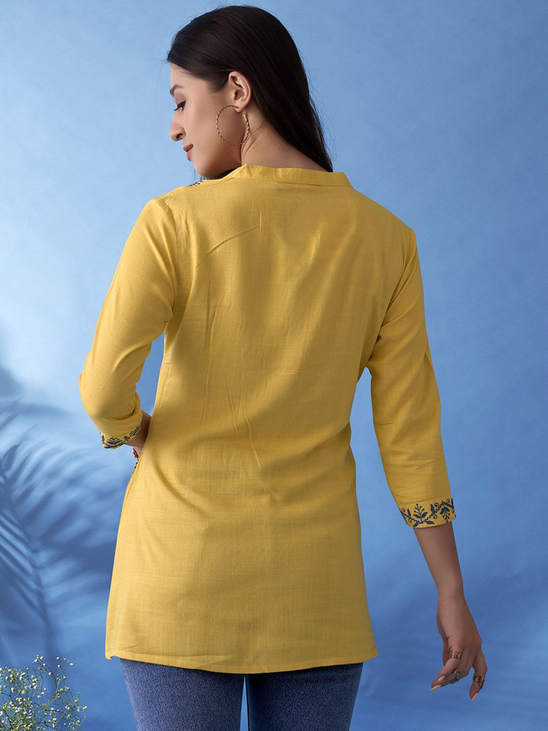 Anouk Floral Embroidered Mandarin Collar Straight Short Kurti
