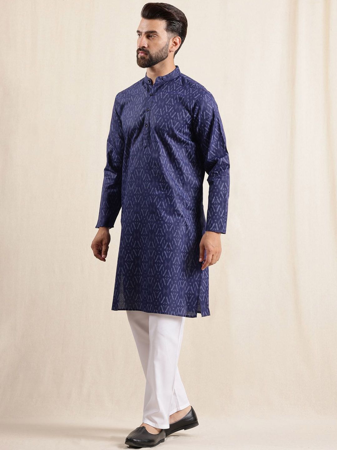 Anouk Geometric Printed Band Collar Straight Kurta With Pyjama And Nehru jacket