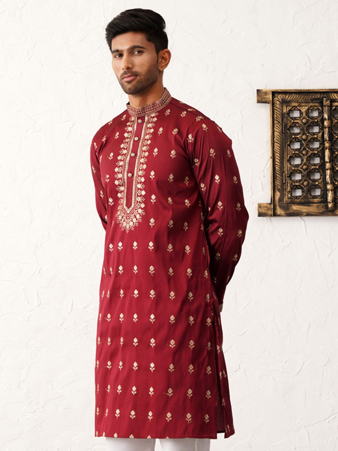 Jompers Floral Embroidered Mandarin Collar Chikankari Cotton & Silk Straight Kurta