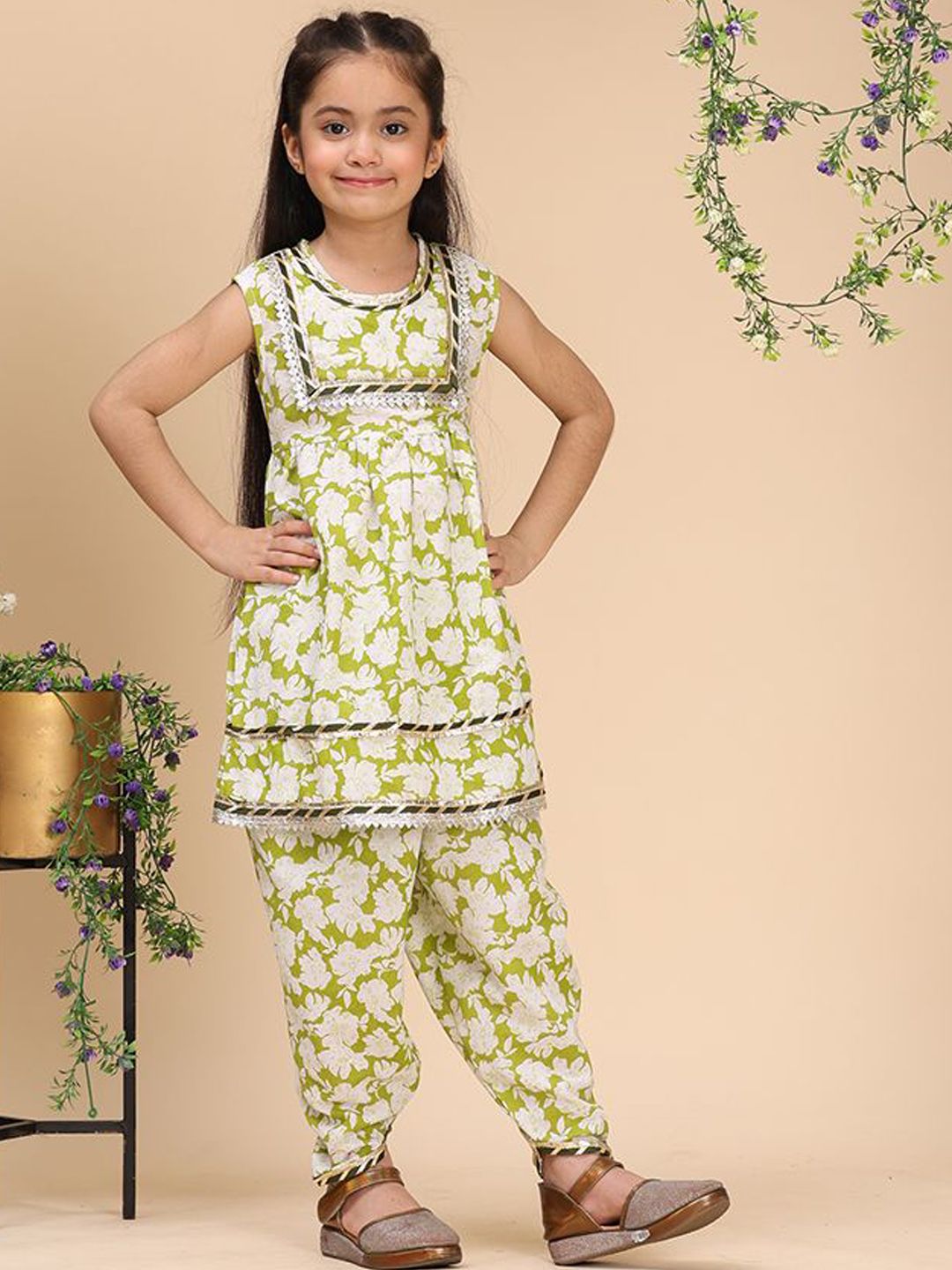 Cutiekins Girls Floral Printed Kurta with Dhoti Pant