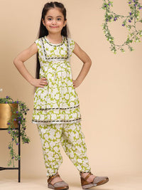 Cutiekins Girls Floral Printed Kurta with Dhoti Pant