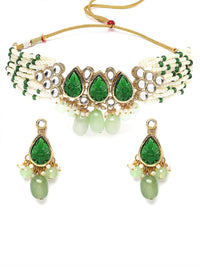 KARATCART Gold-Plated Kundan Stones-Studded & Beaded Jewellery Set