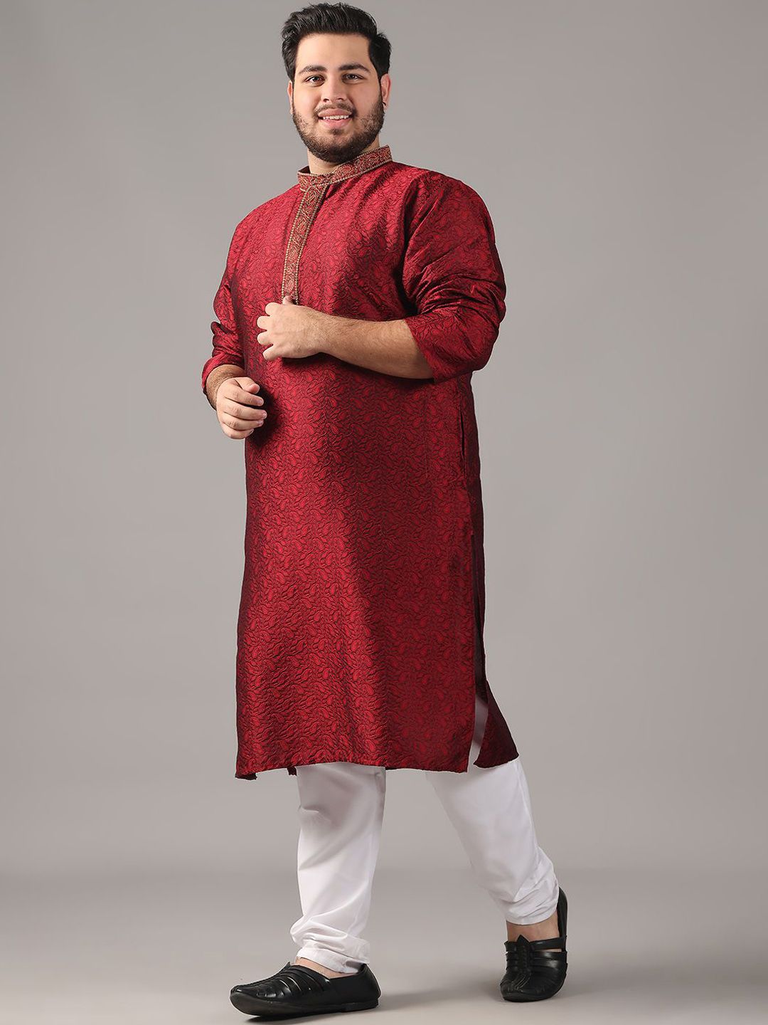 SOJANYA PLUS Size Paisley Woven Design Zari Band Collar Straight Kurta