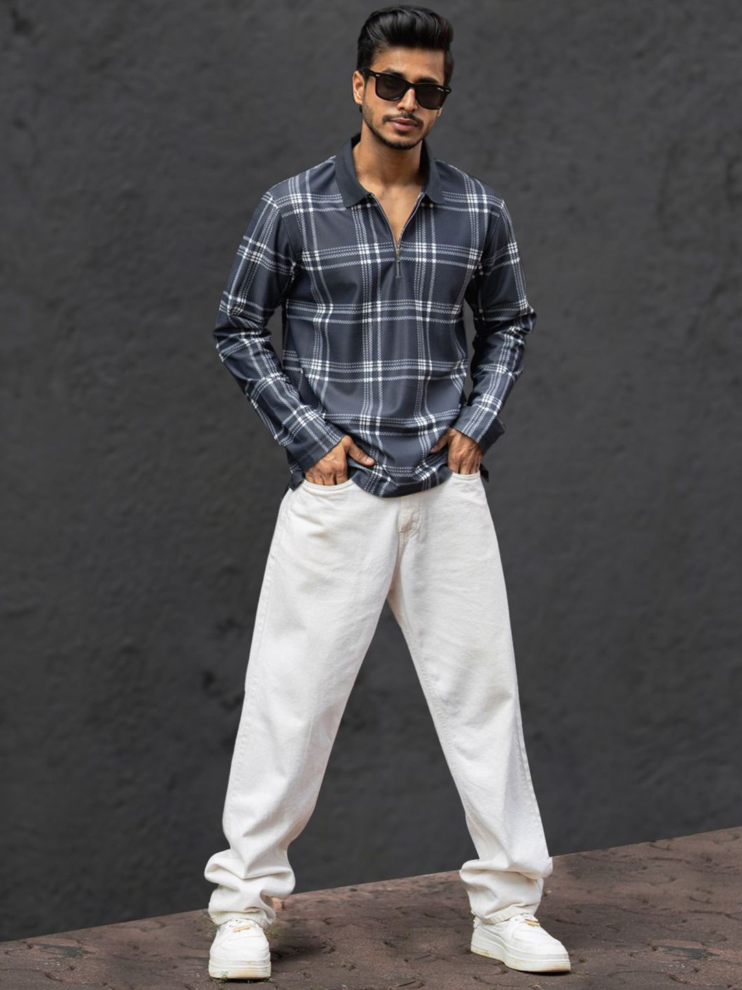 Powerlook Men Checked Polo Collar T-shirt