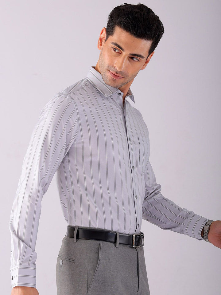 The Indian Garage Co. X Luxe Men Spread Collar Striped Slim Fit Formal Shirt