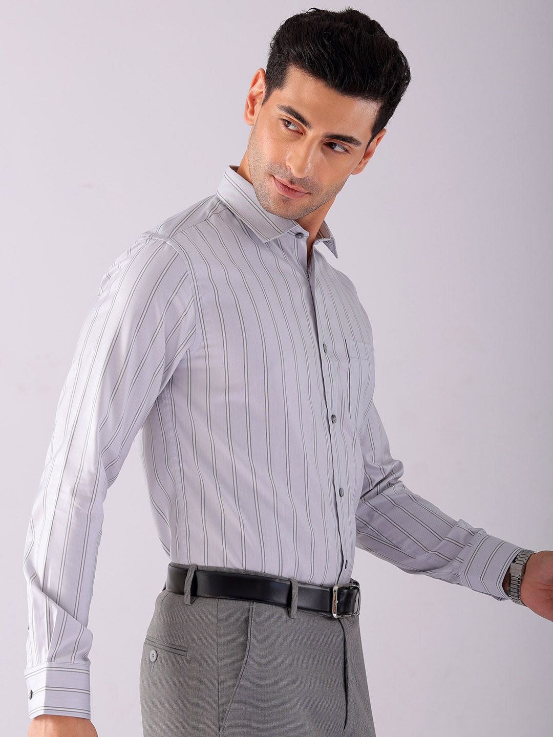 The Indian Garage Co. X Luxe Men Spread Collar Striped Slim Fit Formal Shirt