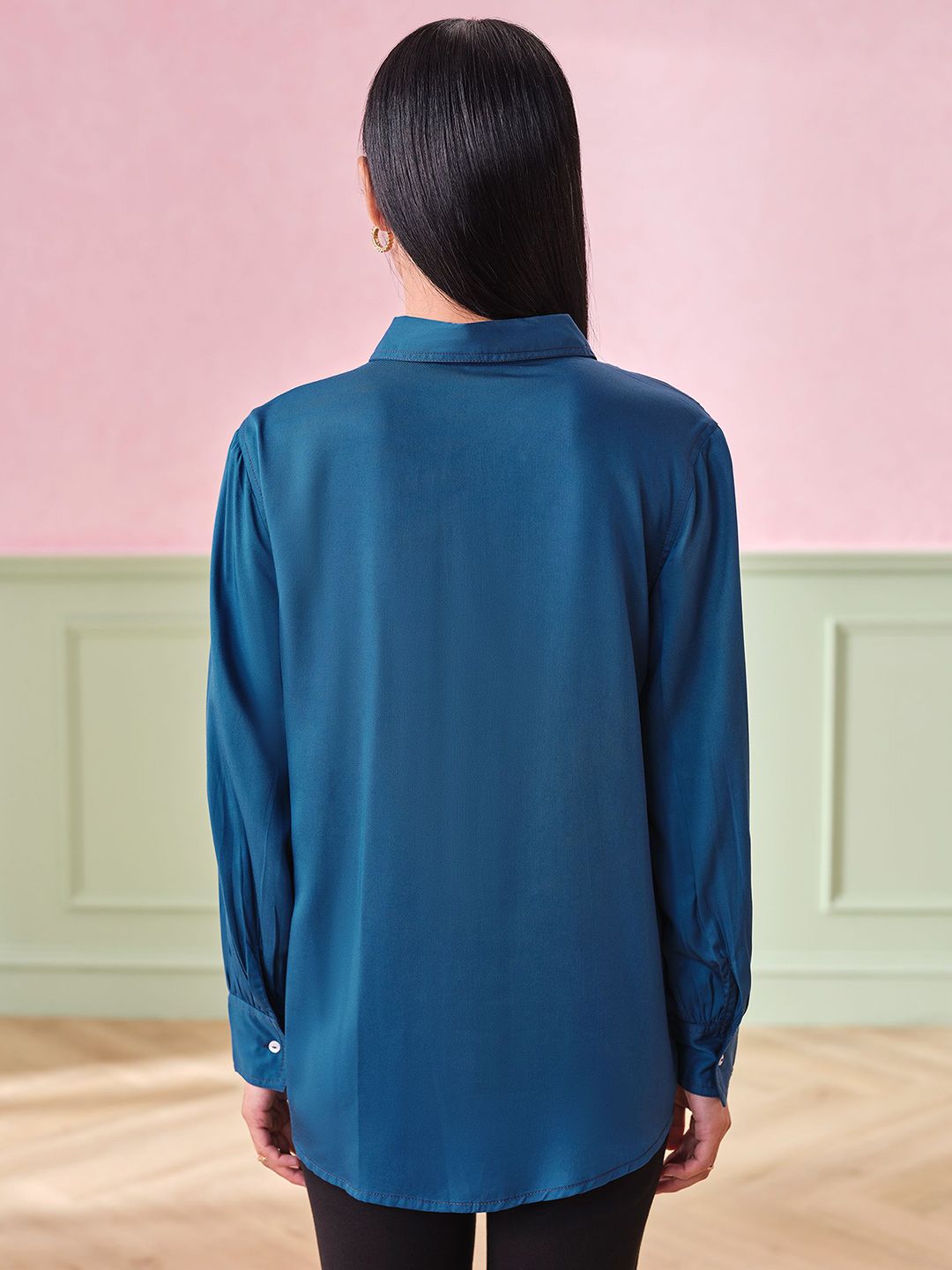 AND Women Solid Shirt Collar Top