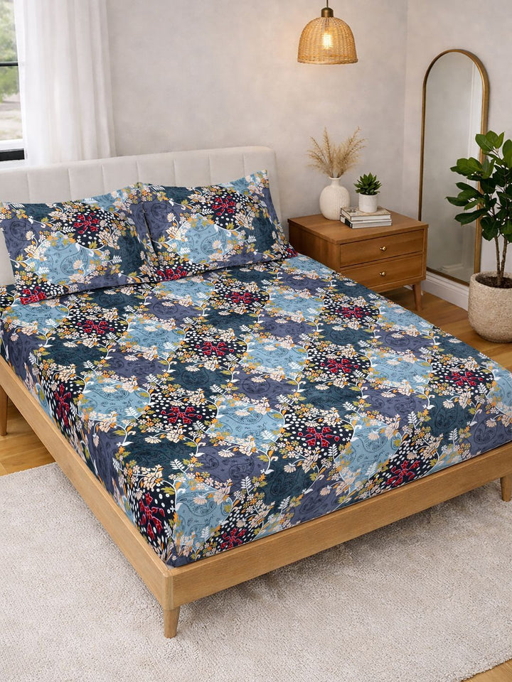 KLOTTHE Blue & White Printed 300 TC Double Bedsheet With 2 Pillow Covers- 2.5 m x 2.25 m