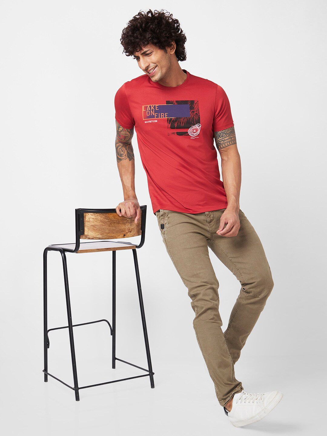 SPYKAR Graphic Printed Slim Fit Cotton T-Shirt