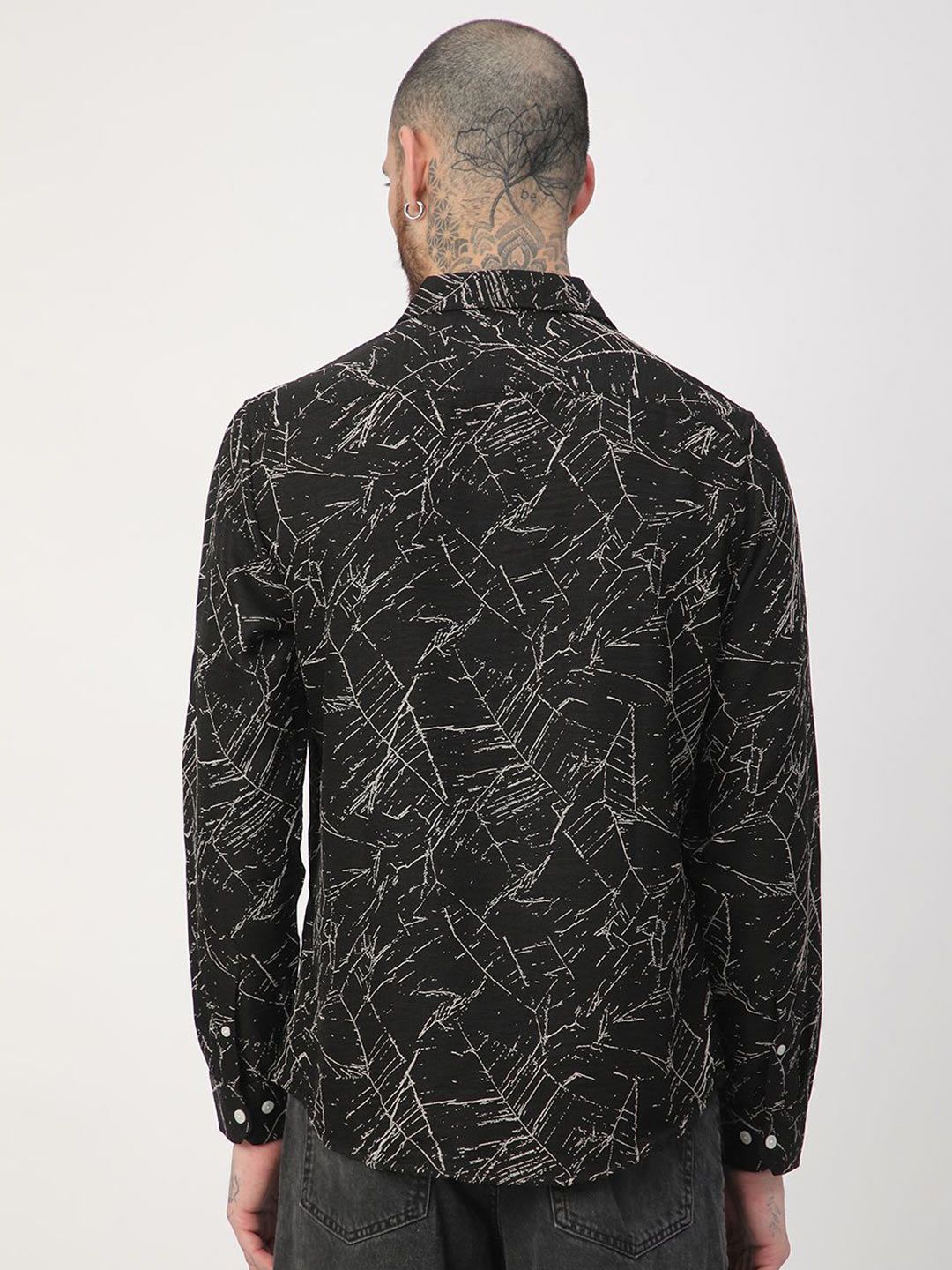 VASTRADO Men Classic Fit Spread Collar Abstract Printed Casual Shirt