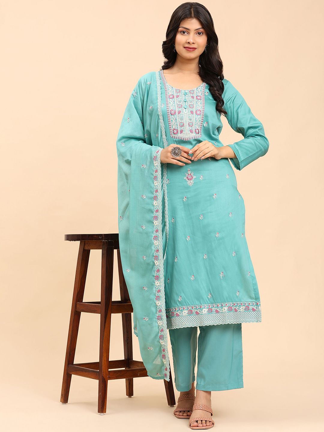 Mamicha Women Floral Embroidered Regular Pure Cotton Kurta with Palazzos & With Dupatta