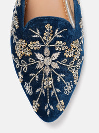 House of Pataudi Women Embellished Ethnic Mules