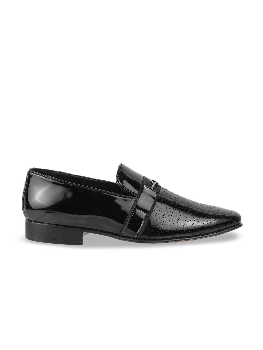 Metro Men Formal Textured Loafers