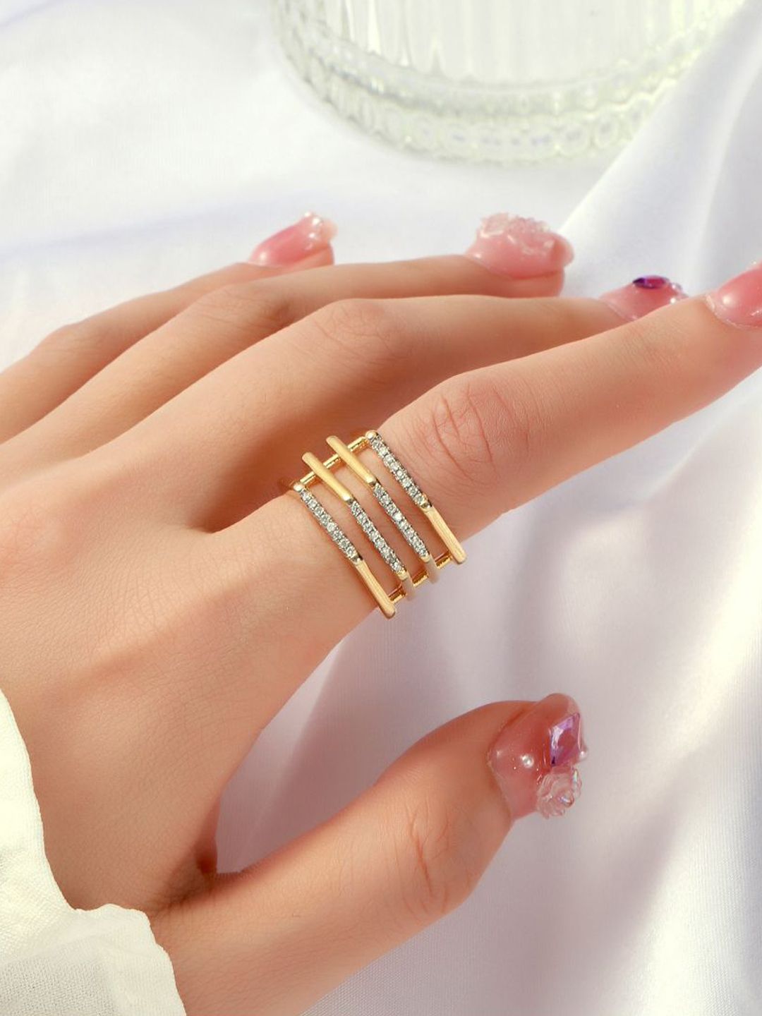 Cincin jari berlian asin Caroline